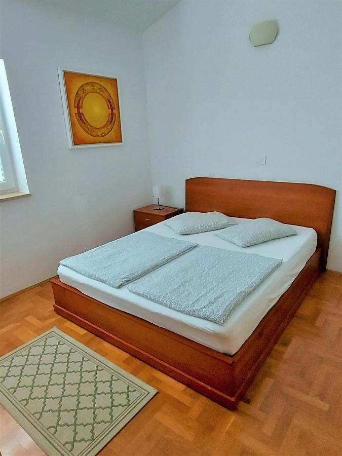 Apartments Aurora Near Beach 梅杜林 外观 照片